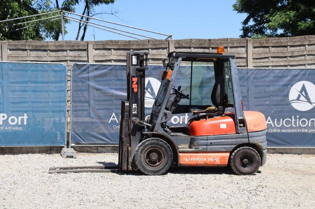 Forklift Toyota 62-6FDF25 Diesel 2500kg 3.3m 1997