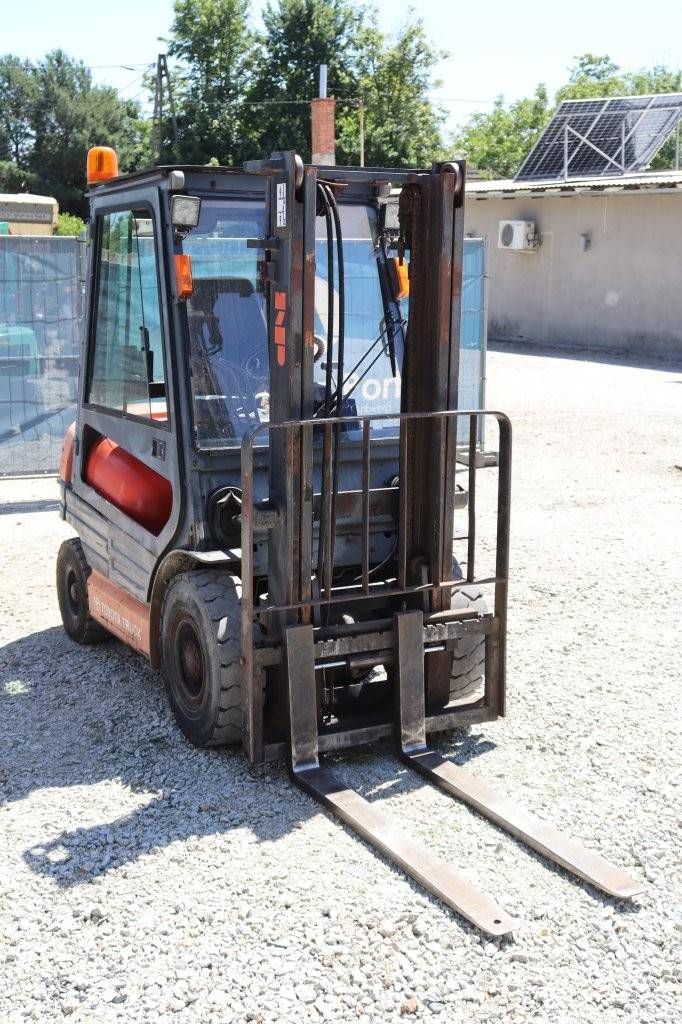 Forklift Toyota 62-6FDF25 Diesel 2500kg 3.3m 1997