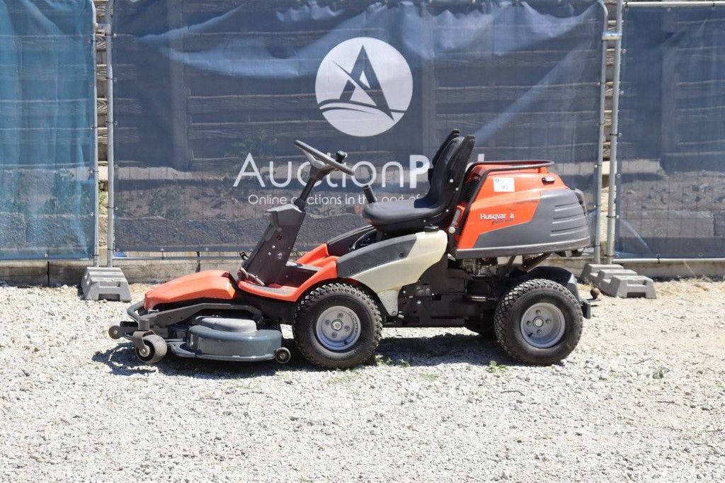 Zitmaaier Husqvarna Model 422Ts AWD Benzine