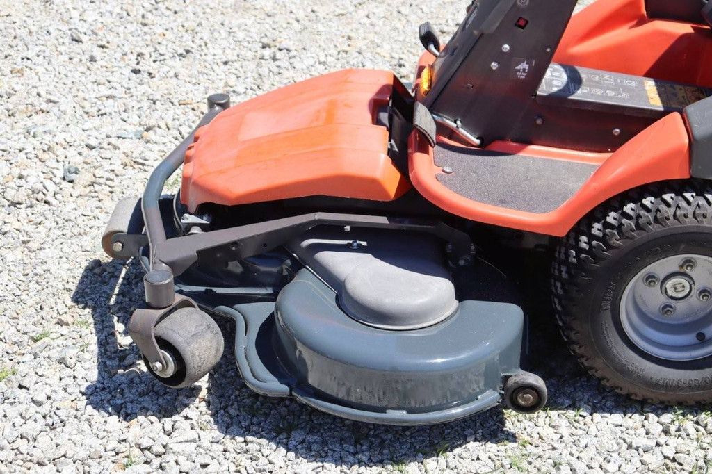Zitmaaier Husqvarna Model 422Ts AWD Benzine