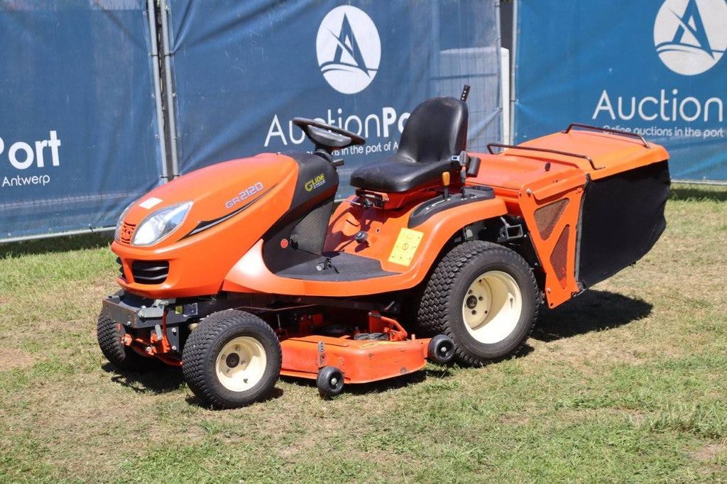 Kubota GR2120 Diesel-Aufsitzmäher 2009