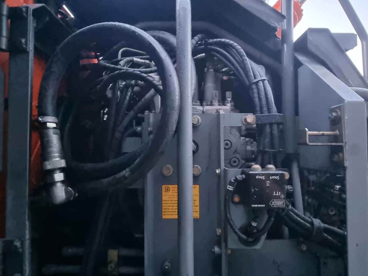 Mobiele kraan Hitachi zx140w Met draaikantelstuk engcon
