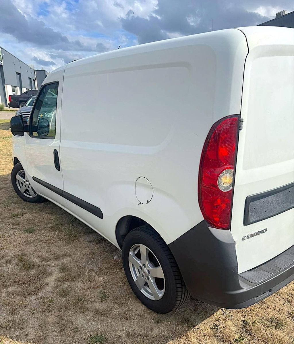 Opel Combo 1.6 CDTI Diesel 2013 (Marge)
