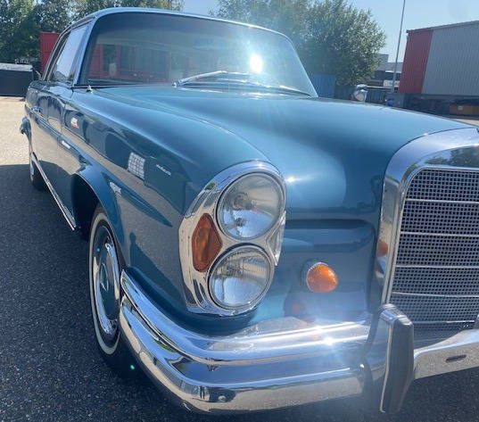 Mercedes-Benz 220 SE Coupé Automatic Petrol 1963 (Margin)