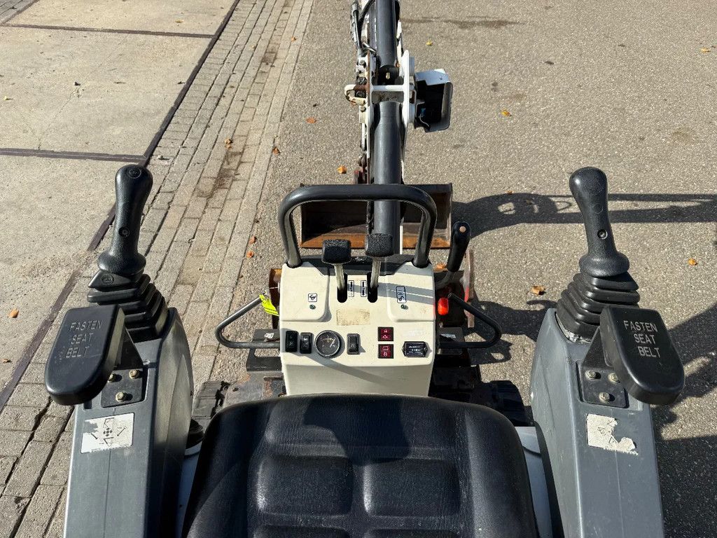 Bobcat E10