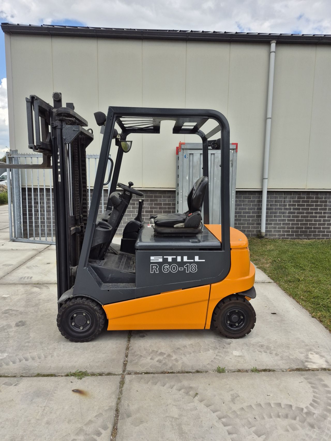 Still R60-18 duplo freelift sideshift 3.225 mm accu 70%