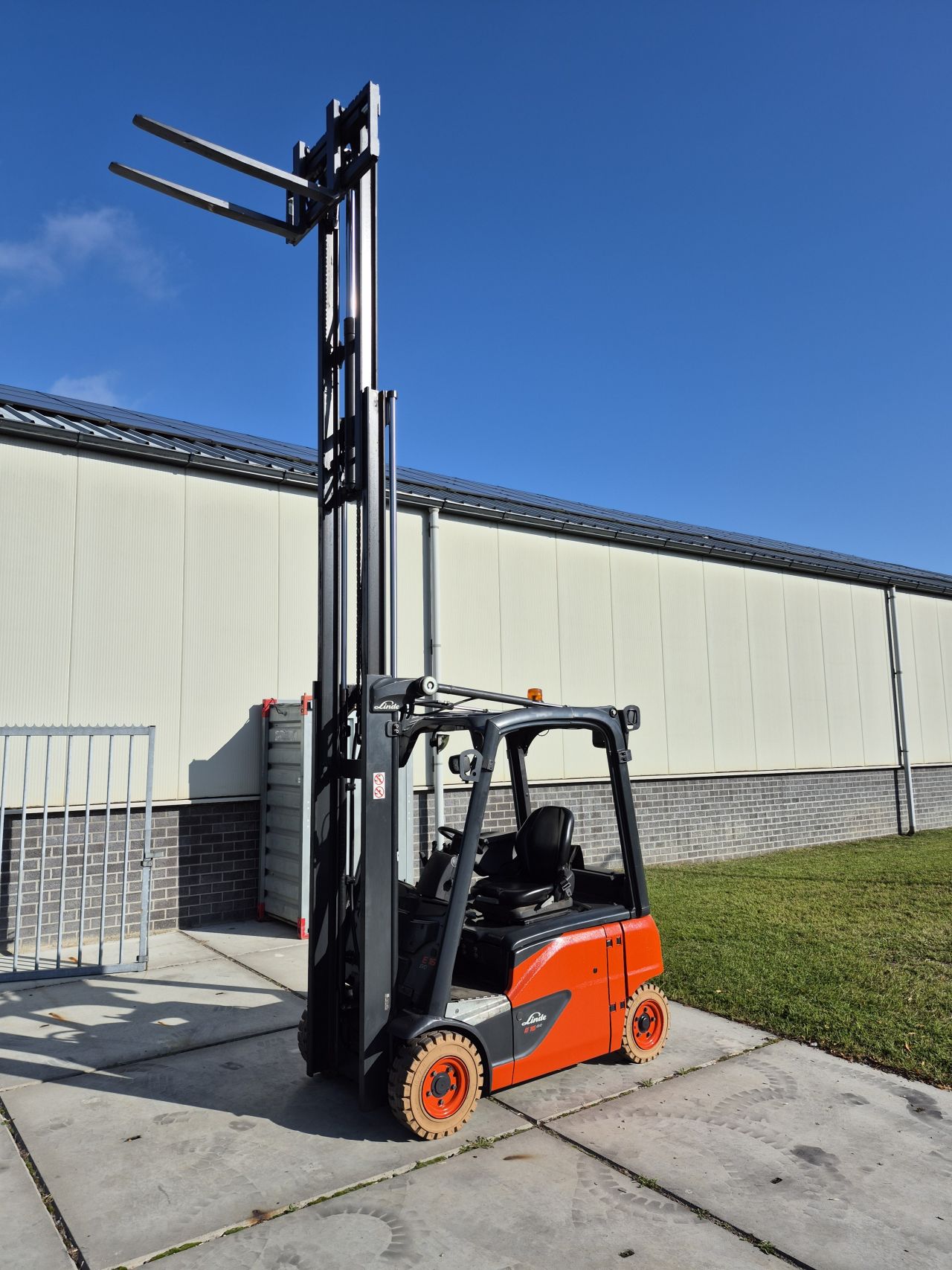 Linde E16P-02 EVO triplex freelift sideshift 4.620 mm bj 2019