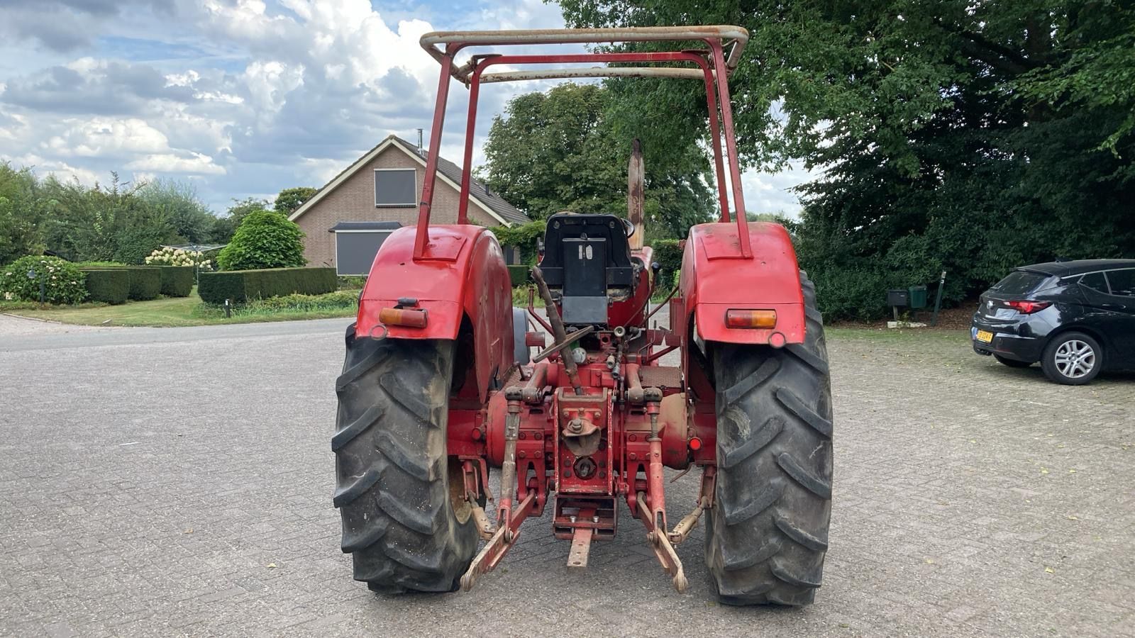 International 946