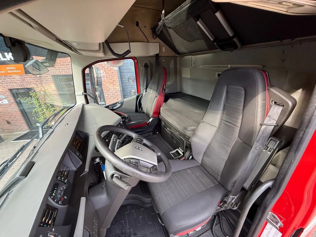 Volvo FH 460 Globetrotter 2X tank