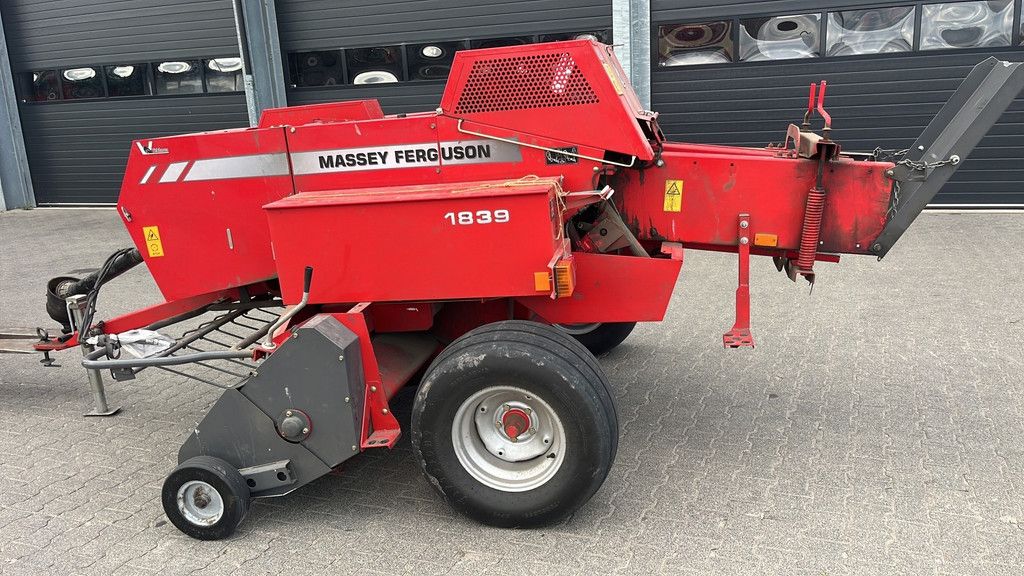MASSEY FERGUSON 1839 WG4024