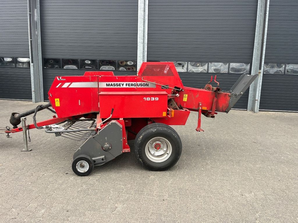 MASSEY FERGUSON 1839 WG4024