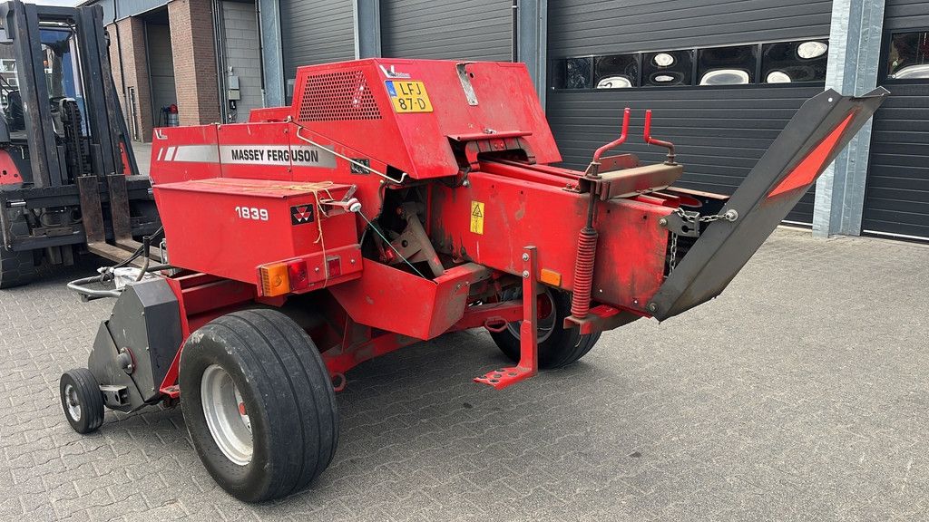 MASSEY FERGUSON 1839 WG4024