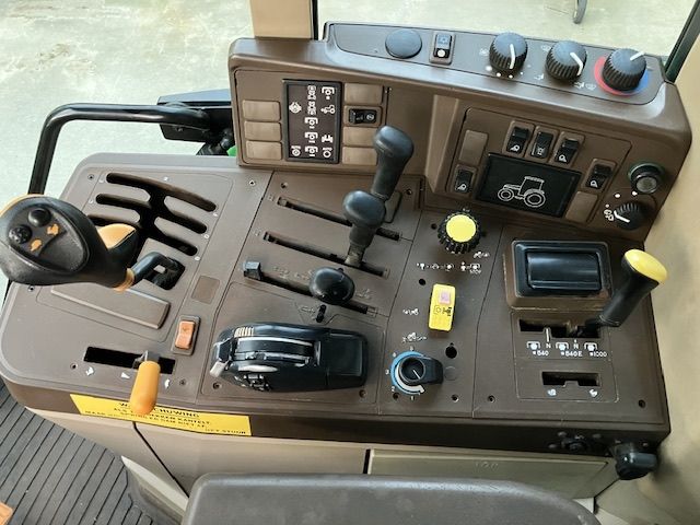 John deere 6310