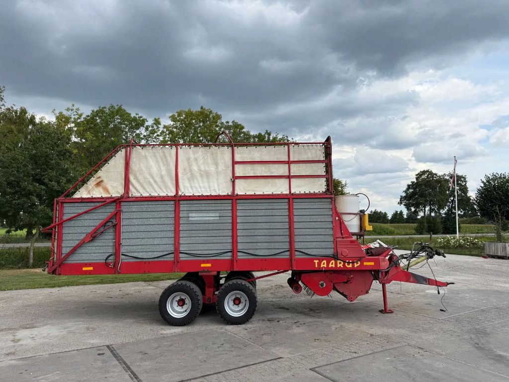 Onbekend Taarup 1030 Ladewagen Rotor invoer 8 wielig tandem