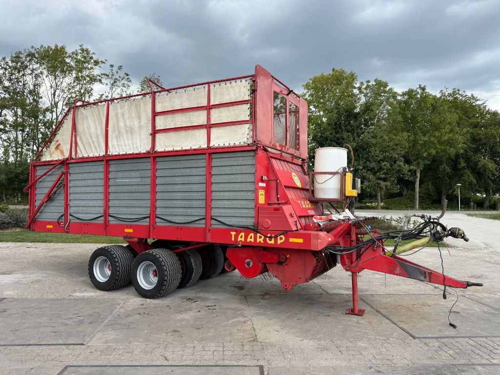 Onbekend Taarup 1030 Ladewagen Rotor invoer 8 wielig tandem