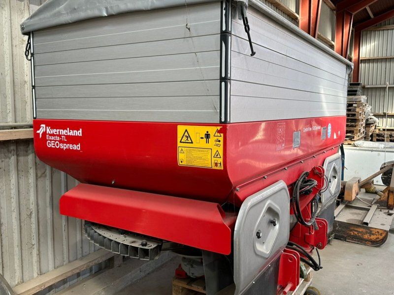 Kverneland acta TL 3900 GEOSPREAD
