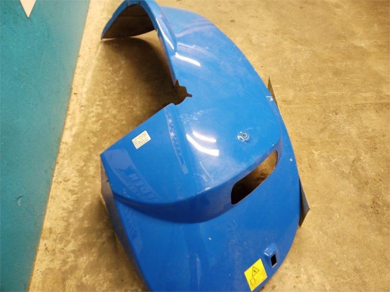 New Holland TG285