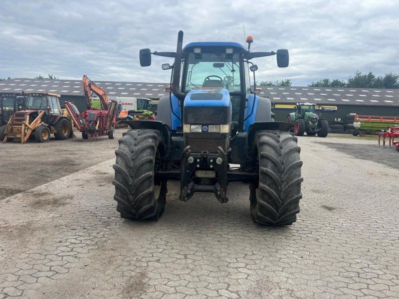 New Holland TM 175
