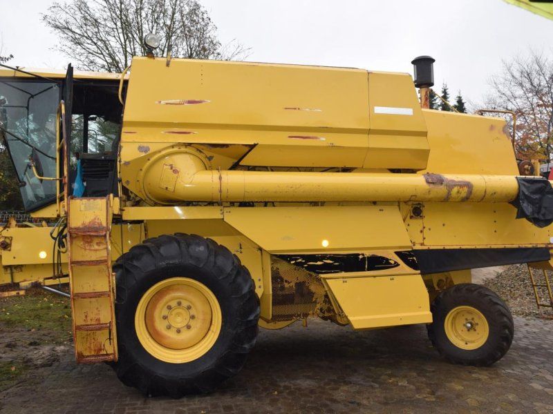 New Holland TF 42