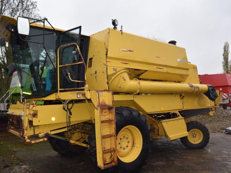 New Holland TF 42
