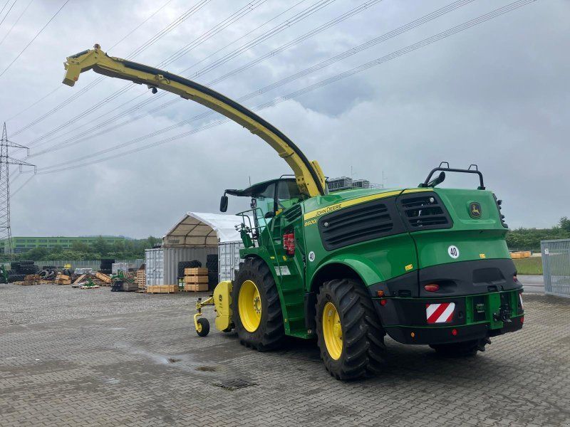 John Deere 8600i