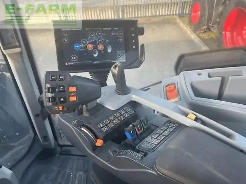 Valtra t254v