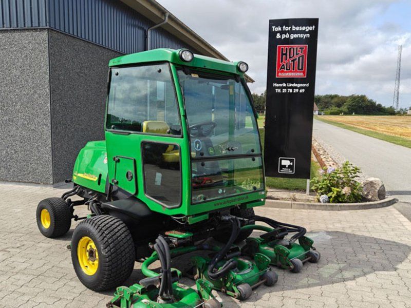 John Deere 3245C Fairway