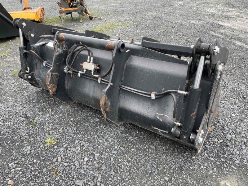 Godet multi-services BMF.R2 24,5 MRK.D2 24,5 Bobca
