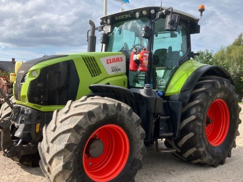 Claas AXION 850