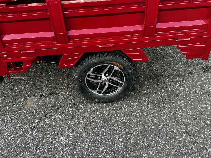 TUK TUK