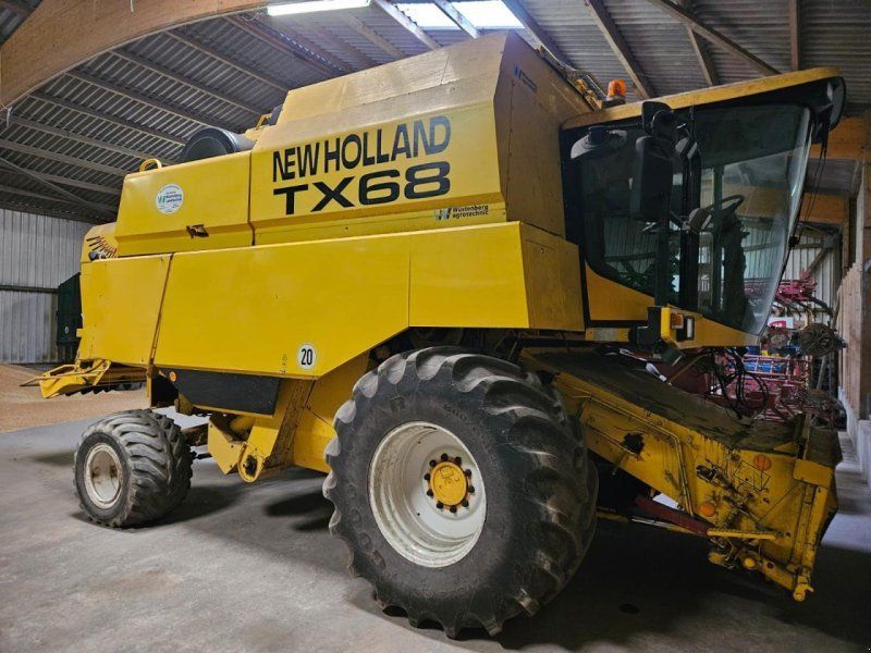 New Holland TX 68 Plus