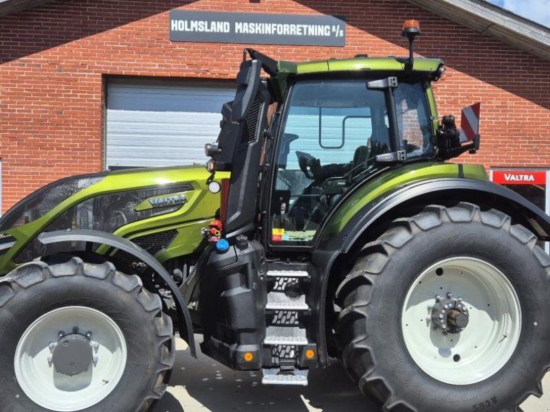 Valtra Q305 1A9