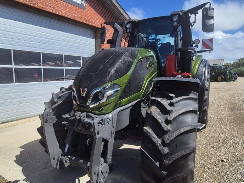 Valtra Q305 1A9