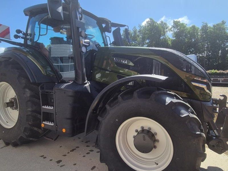 Valtra Q305 1A9