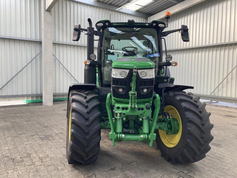 John Deere 6R 110