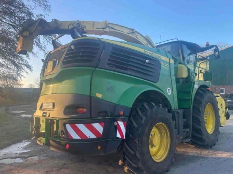 John Deere 9700 mit PickUp 639