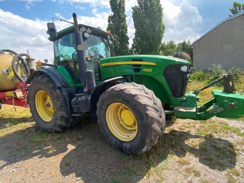 John Deere 7930
