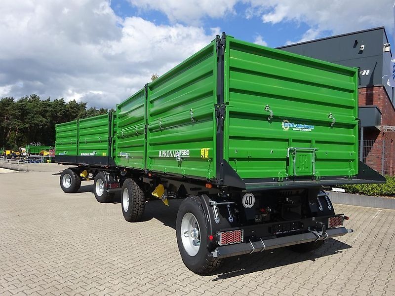 2 x Pronar T 680, 18 to, Bauj. , vermietet 3 Monate Getreide