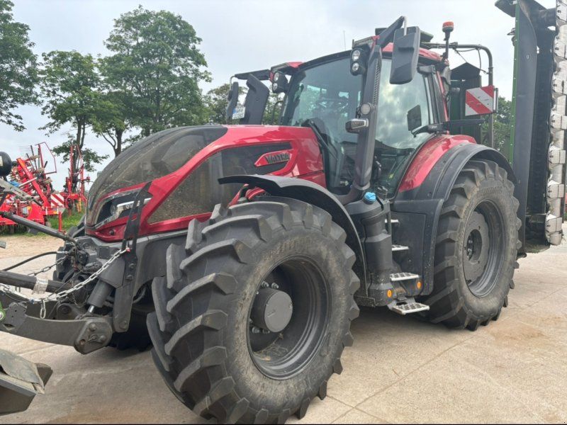 Valtra Q265