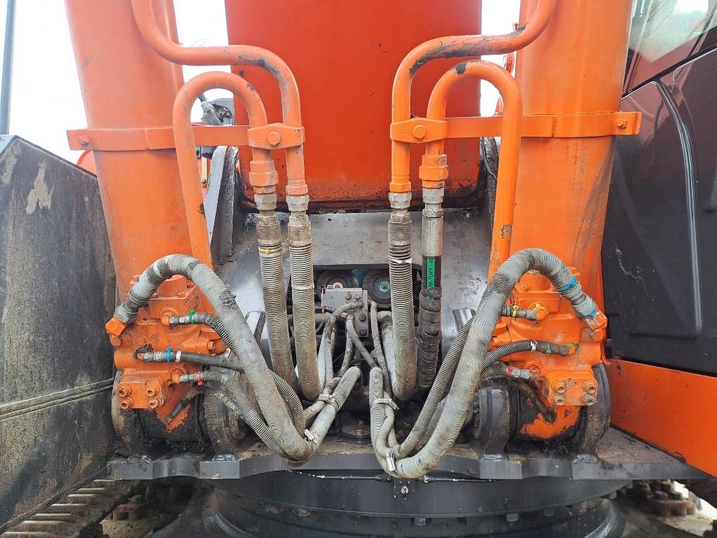 Hitachi ZX 490 LC H-6 (with lift cabin)