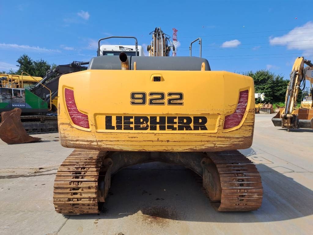 Liebherr R 922 LC