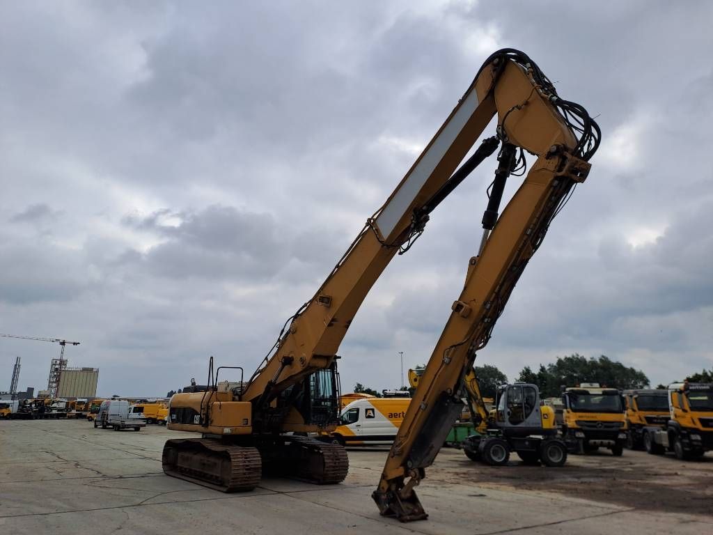 CAT 330DL UHD