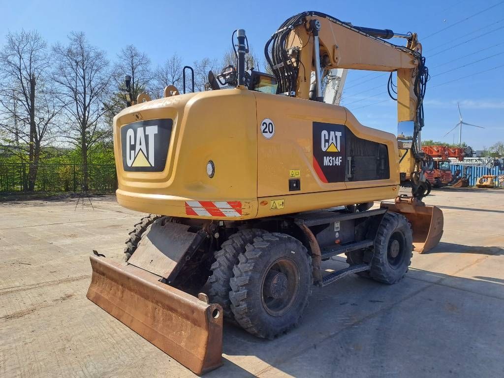 CAT M134F
