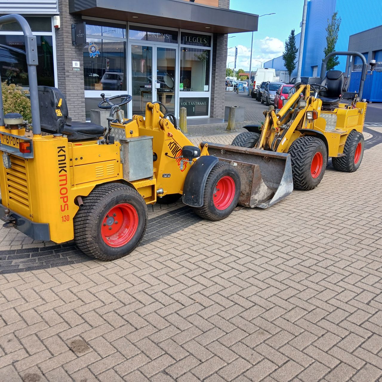 Diverse Knikmops 90/100/130/250 Minishovel.