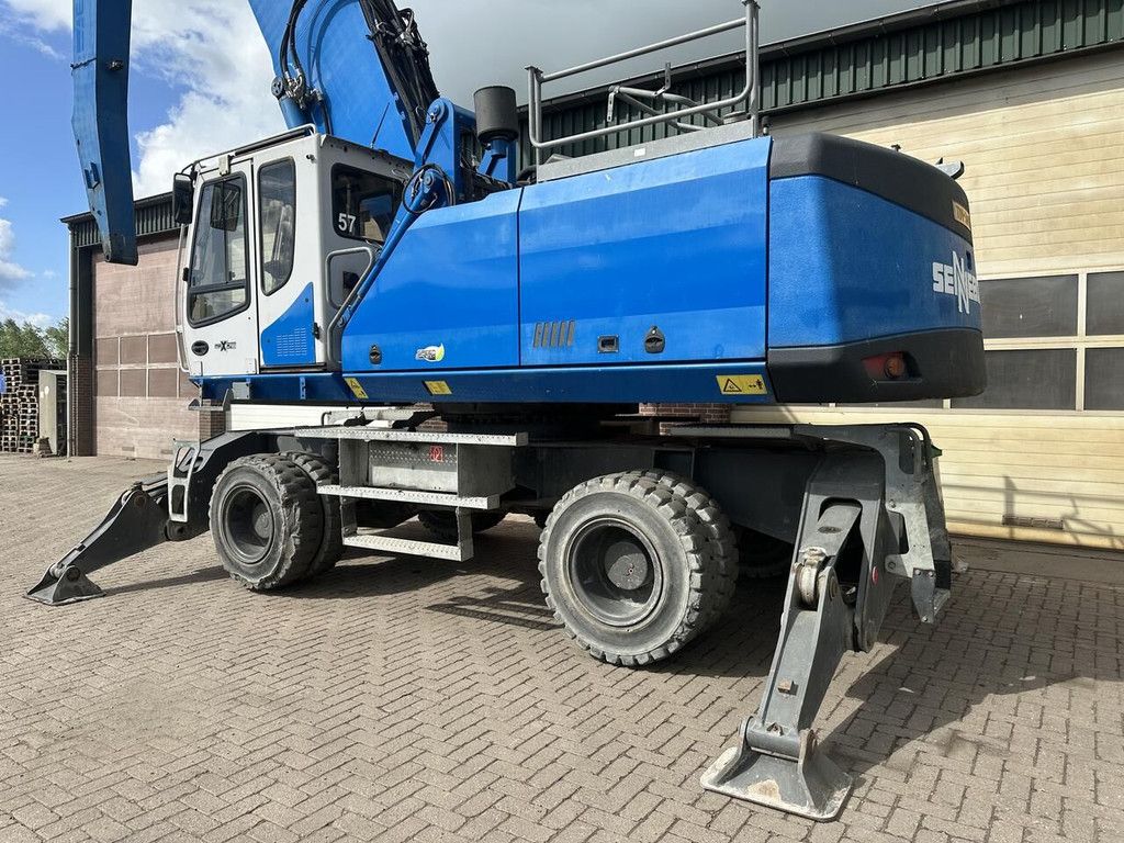 Overslagkraan 835 - Gebruikt material handler
