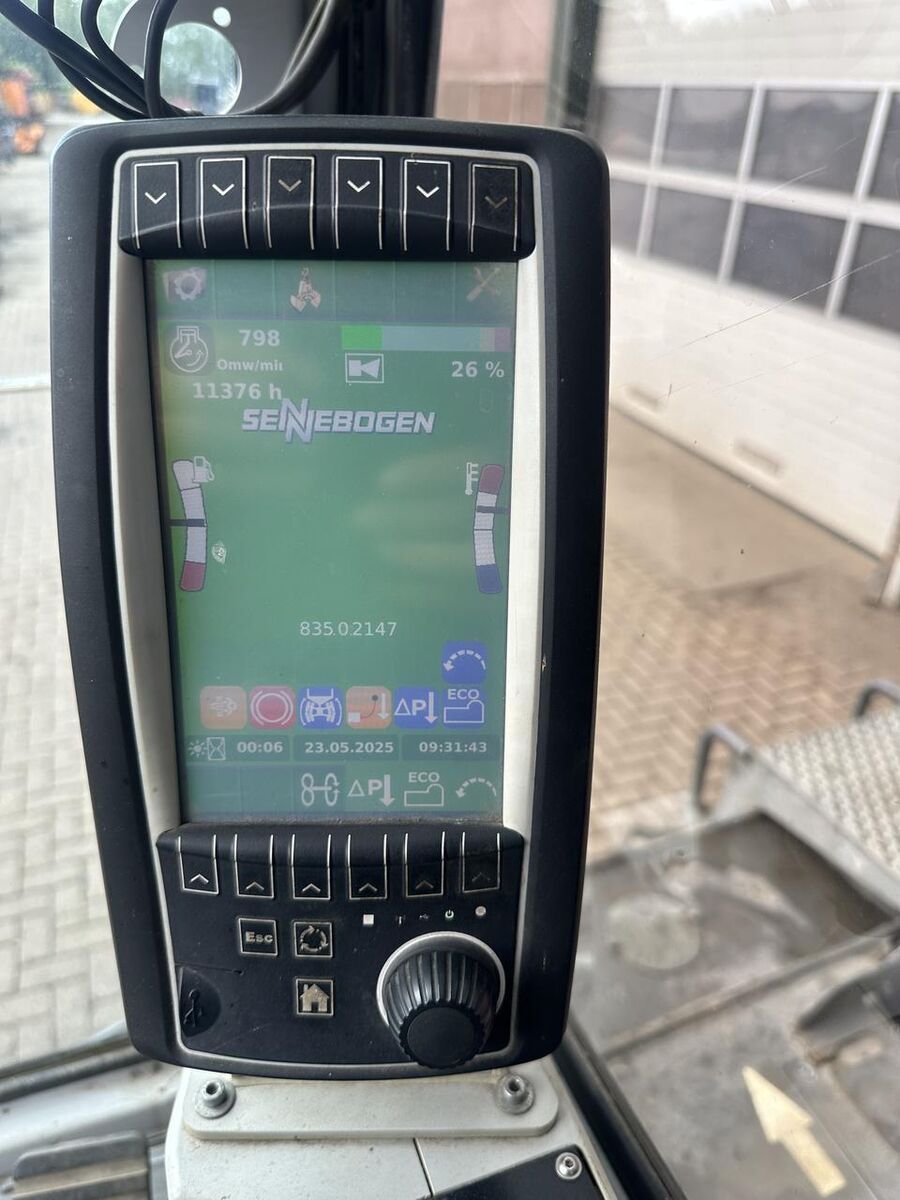 Overslagkraan 835 - Gebruikt material handler