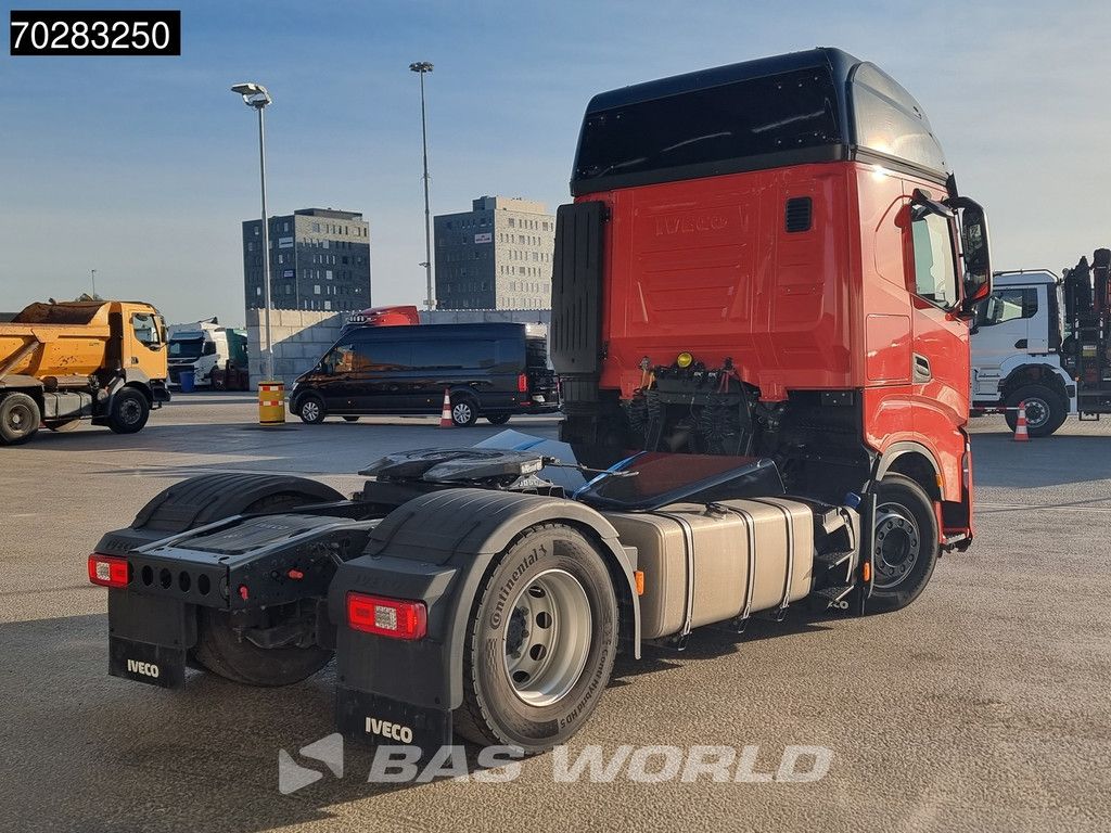 Iveco S-Way 490 4X2 DAMAGED! chassis bent 2x Tanks LED Navi Euro 6