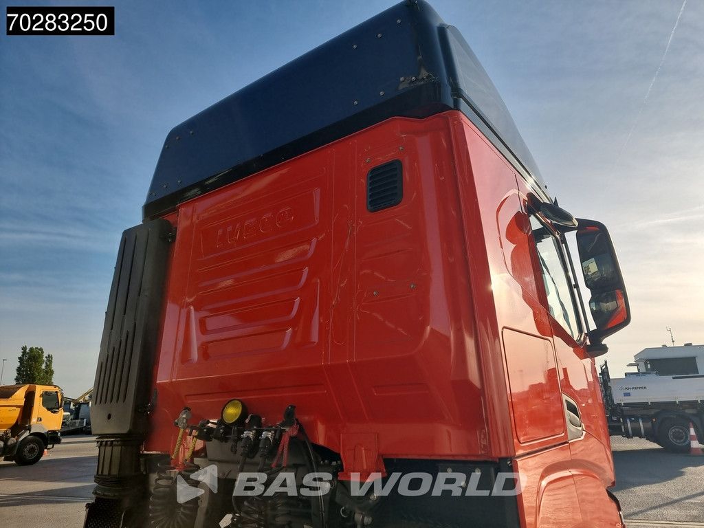 Iveco S-Way 490 4X2 DAMAGED! chassis bent 2x Tanks LED Navi Euro 6