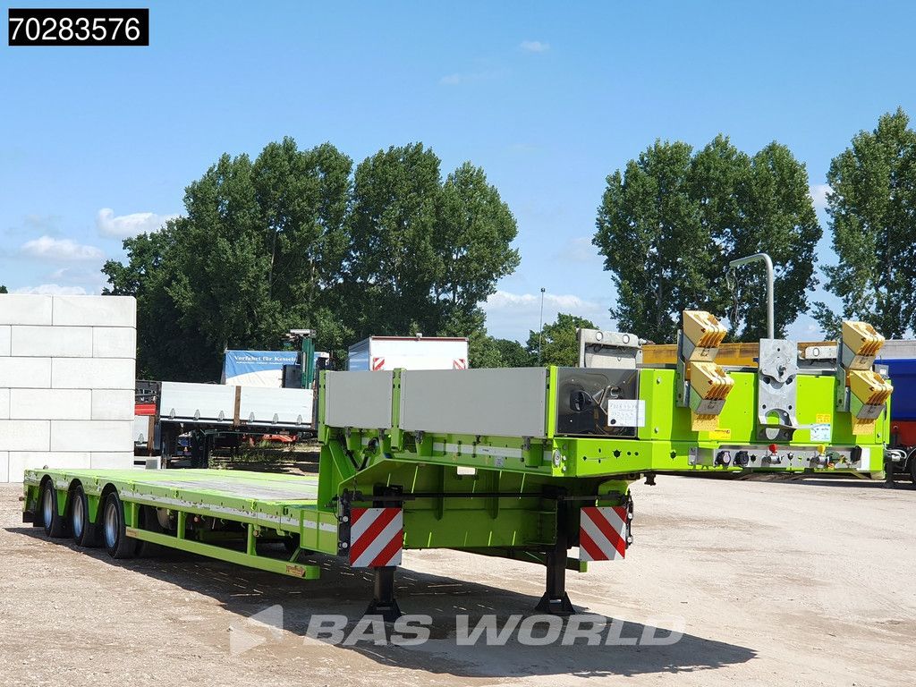 Faymonville F-S43-1AAF 3 axles Extendable Twistlocks 3x Hydraulic Steering Galvanised