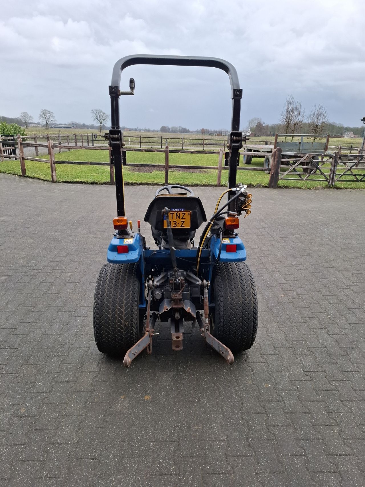 New Holland tc21d